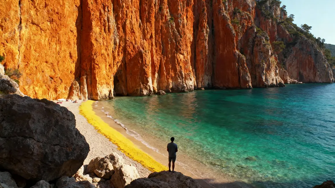 Vue Pasjača Beach Croatie falaises mer turquoise